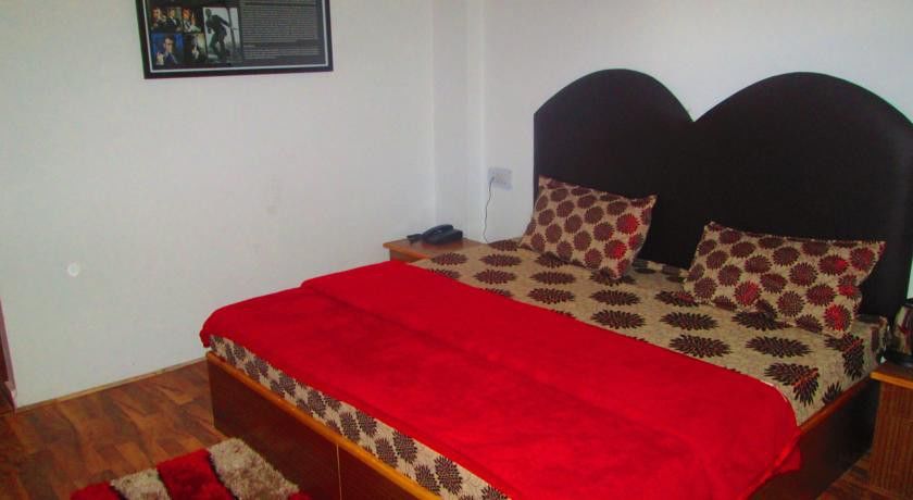 Hotel Treebo Trend Celebriti Manali Vashist Exterior foto